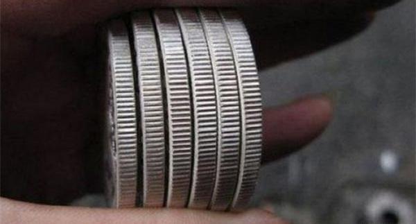عکس دلار چین