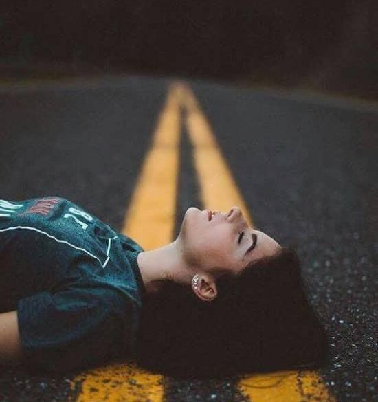 عکس دخترانه جذاب نیم رخ
