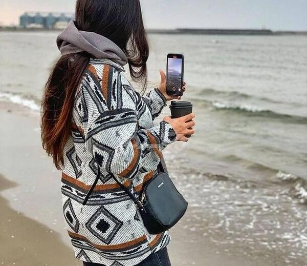 عکس دخترانه جذاب برای پروفایل شاد