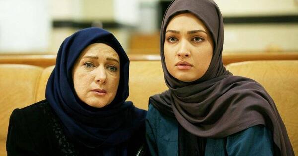عکس سارا باهنر در سریال زمانه