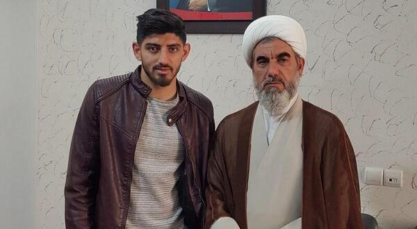 مهدی ترابی عکس رهبری