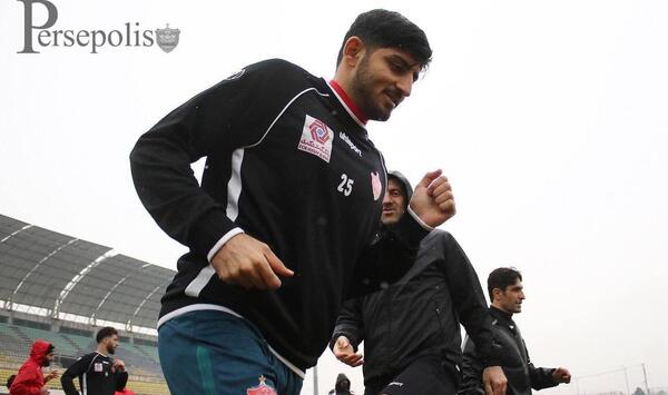 عکس مهدی ترابی با لباس پرسپولیس