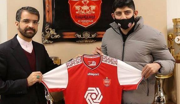 عکس مهدی ترابی با لباس پرسپولیس