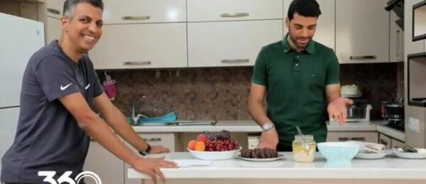 عکس مهدی طارمی و مادرش