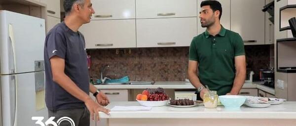 عکس مهدی طارمی و مادرش