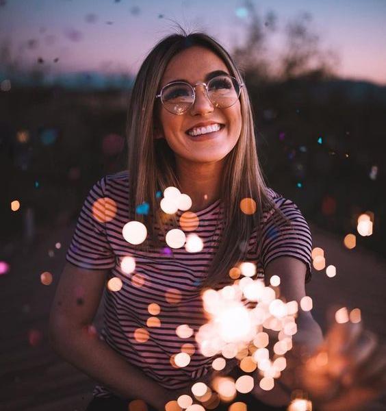 ایده عکس تولد در فضای باز دخترانه