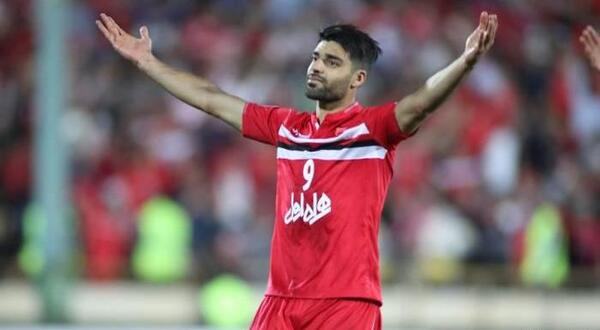 عکس مهدی طارمی با لباس پرسپولیس