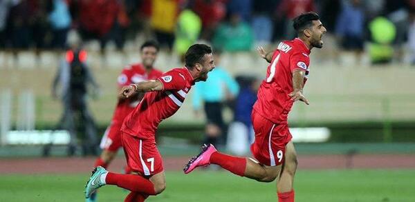 عکس مهدی طارمی با لباس پرسپولیس