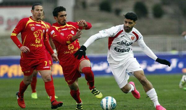 عکس مهدی طارمی با لباس پرسپولیس