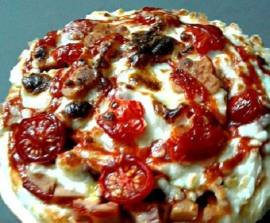 عکس پیتزا گوجه فرنگی