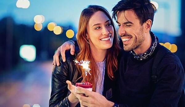 ایده عکس تولد دونفره عاشقانه