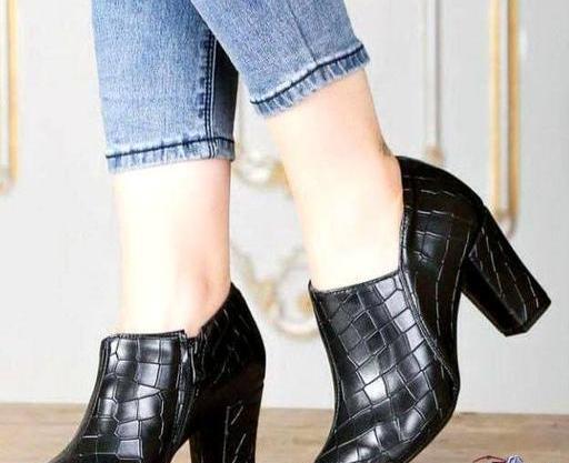 عکس کفش پاشنه بلند کارمندی