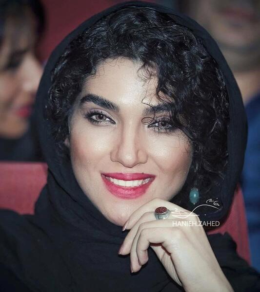 عکس سارا رسول زاده در نجلا