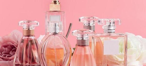 عکس عطر زنانه خوشبو