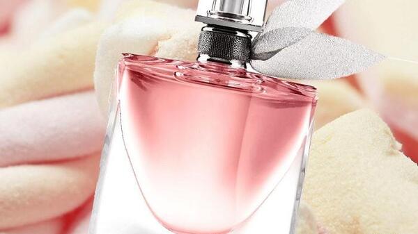 عکس عطر زنانه خوشبو