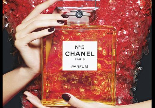 عکس عطر زنانه خوشبو
