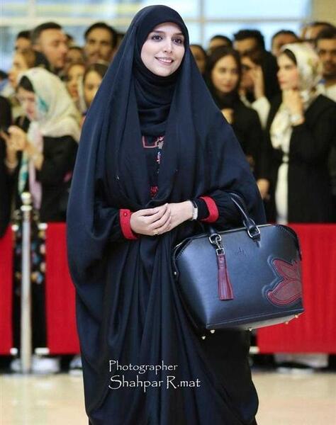 عکس مجری دخترانه