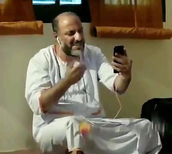 عکس چمدان پر از پول