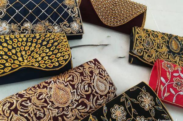 عکس کیف دستی با گلابتون