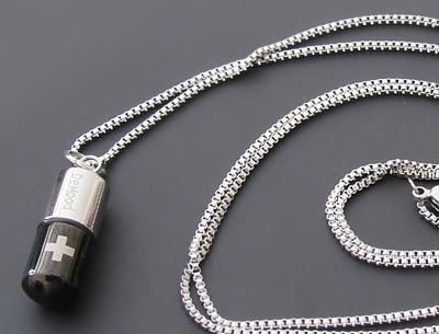 عکس گردنبند کپسول