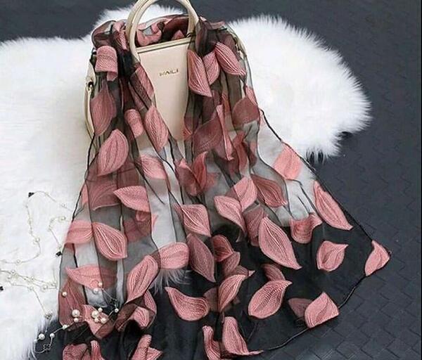 عکس روسری نخی قواره بزرگ