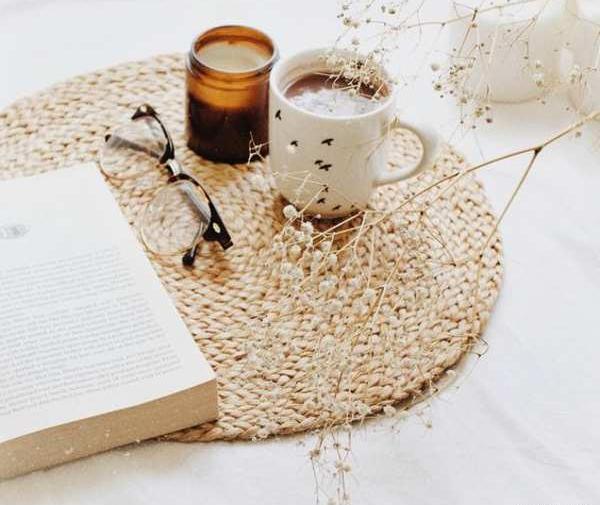 عکس پروفایل عینک و گل