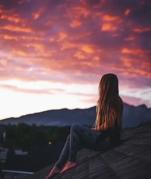عکس پروفایل دخترانه شیک تنها