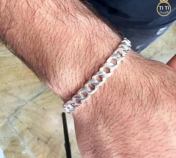 عکس دستبند نقره مردانه
