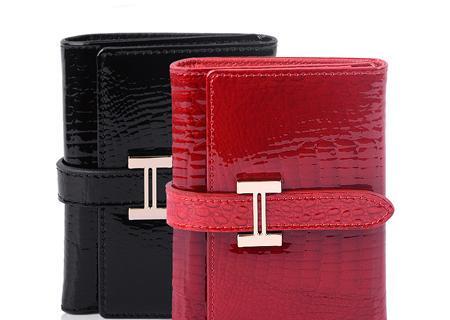 عکس کیف پول قرمز