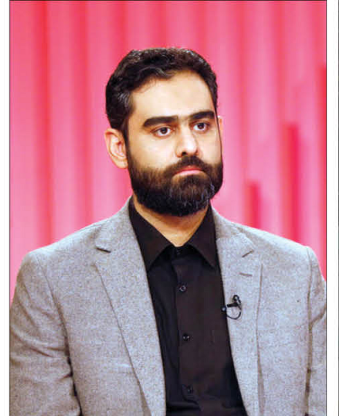 عکس مجری پاورقی