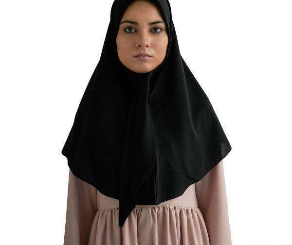 عکس دختر با مقنعه فانتزی
