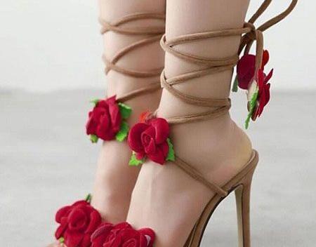 عکس دمپایی دخترانه پاشنه بلند