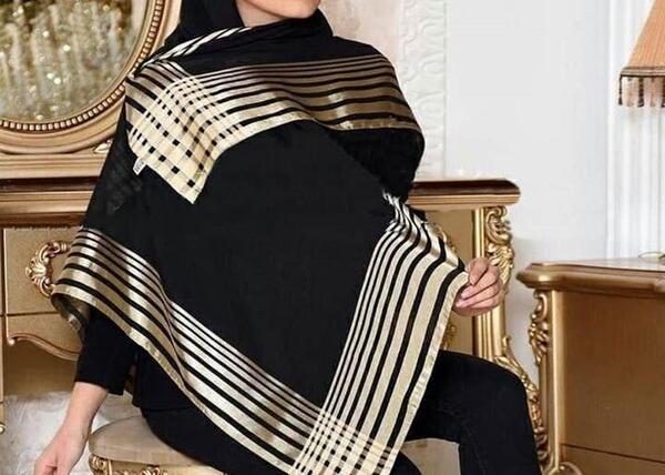 عکس روسری مشکی طلایی