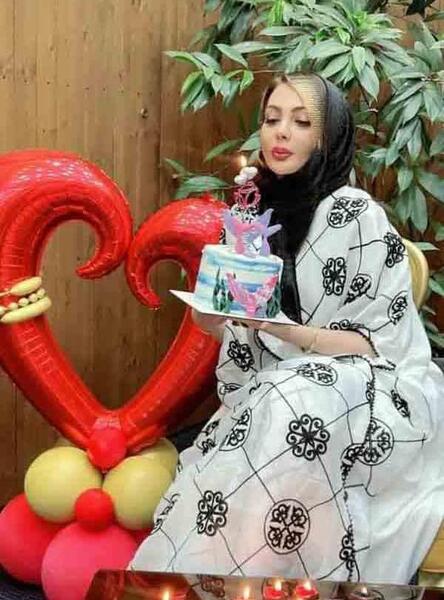 عکس سارا احمدیان