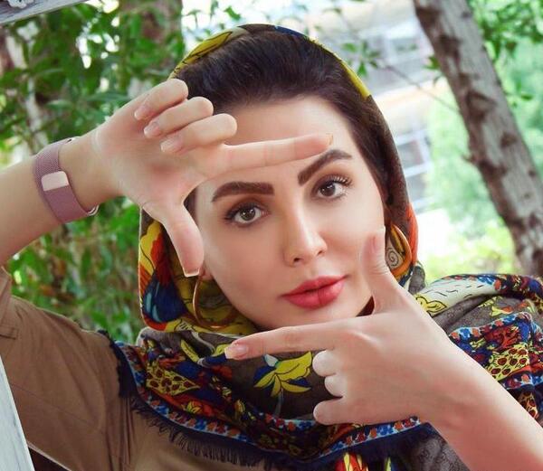 عکس سارا احمدیان
