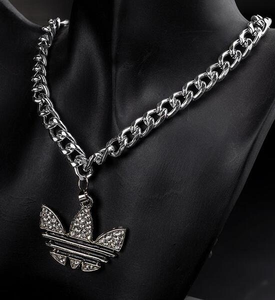 عکس دستبند و گردنبند پسرانه