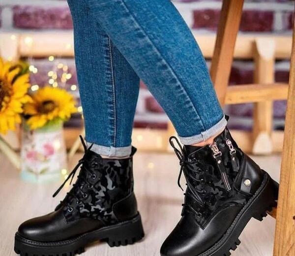 عکس کفش دخترانه چرم