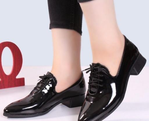 عکس کفش ورنی زنانه