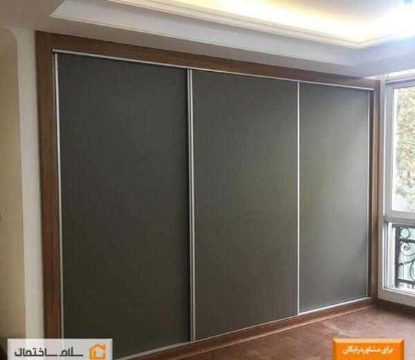 عکس کمد دیواری ویترین دار