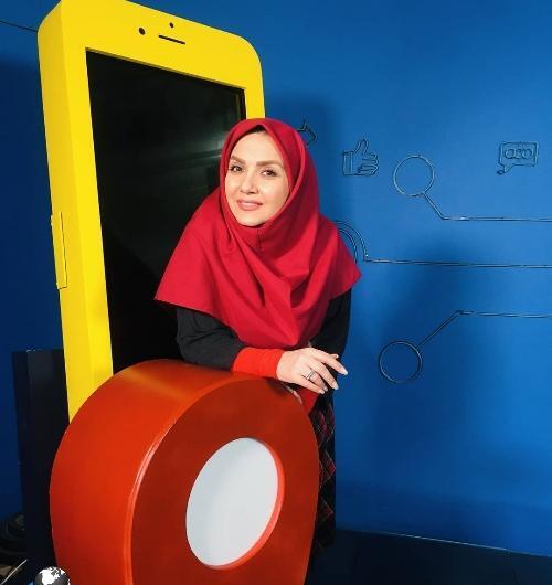 عکس مجری برنامه ی خوشمزه