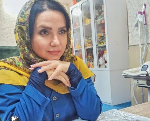 عکس مجری برنامه ی خوشمزه