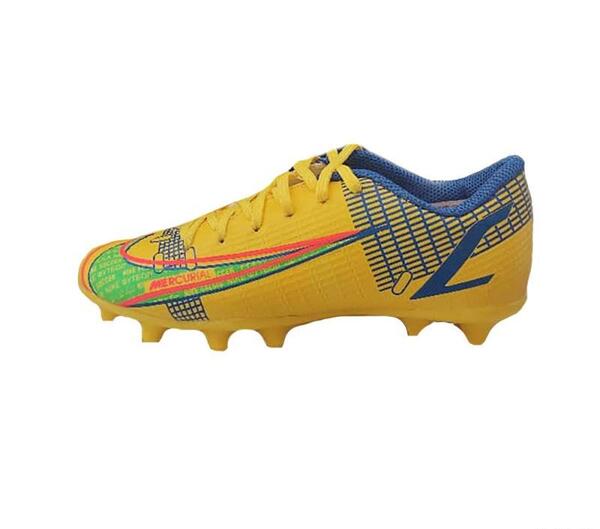 عکس کفش فوتبال بچه گانه