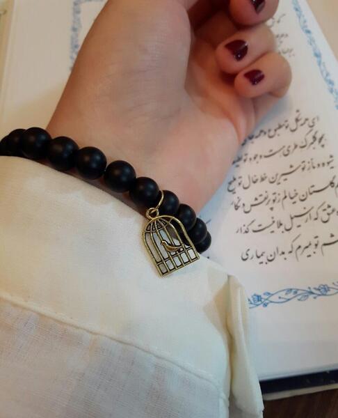 عکس دستبند مشکی