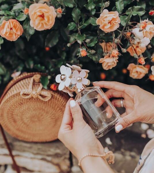 عکس عطر قشنگ