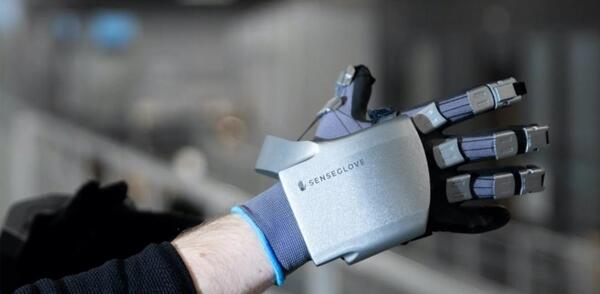 عکس دستکش جادویی