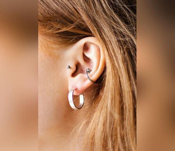 عکس گوشواره حلقه ای در گوش