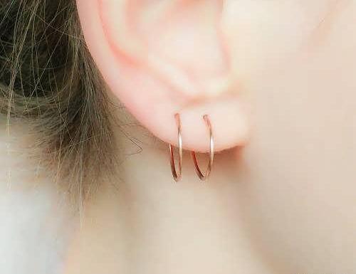 عکس گوشواره حلقه ای در گوش