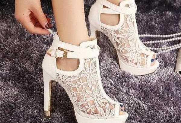 عکس کفش های پاشنه بلند عروس