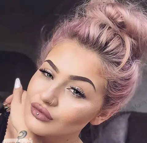 عکس پیرسینگ گوشه لب