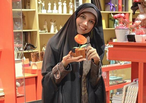 عکس مجری ژاله صادقیان